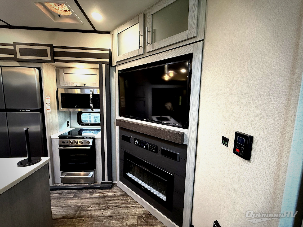 2023 Keystone Fuzion 357 Photo 14