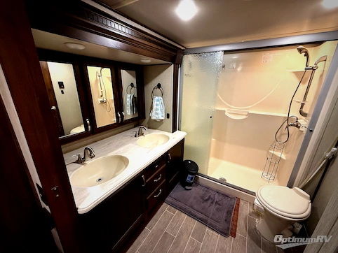 2019 Palomino Columbus F389FL RV Photo 4
