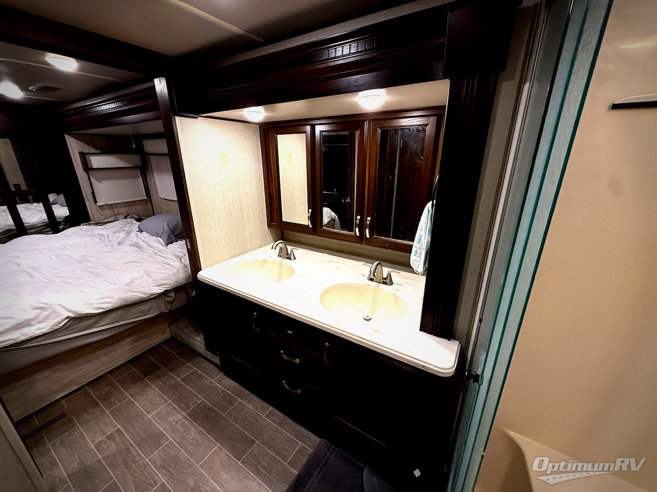 2019 Palomino Columbus F389FL Photo 21