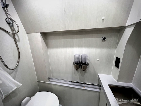 2023 Pleasure-Way Ontour 2.2 RV Photo 4