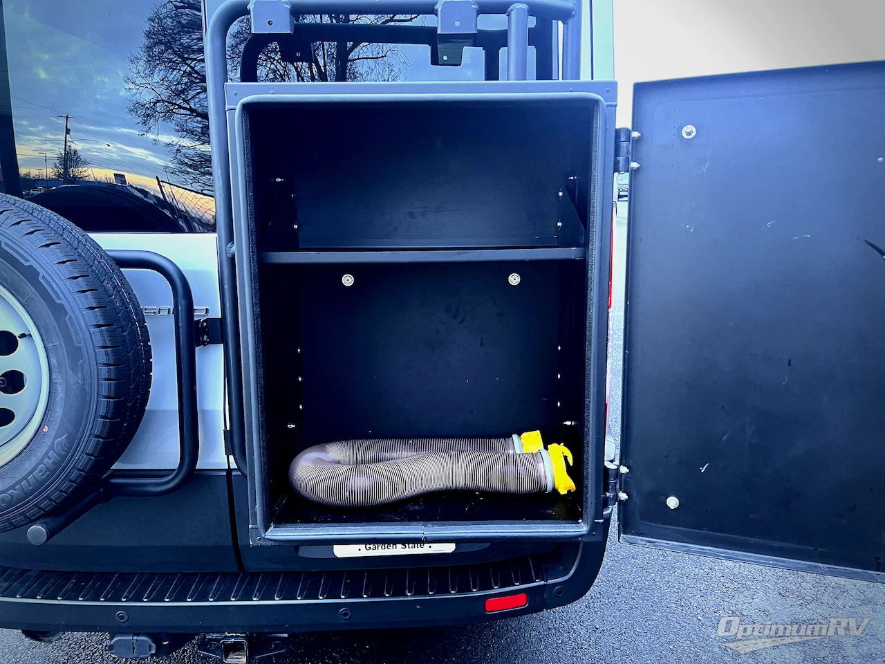 2023 Pleasure-Way Ontour 2.2 Photo 5