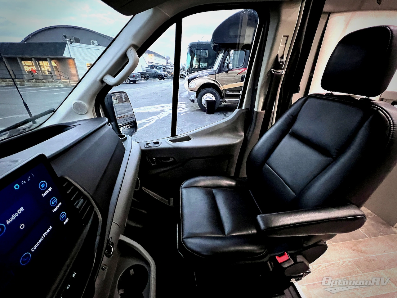 2023 Pleasure-Way Ontour 2.2 Photo 9