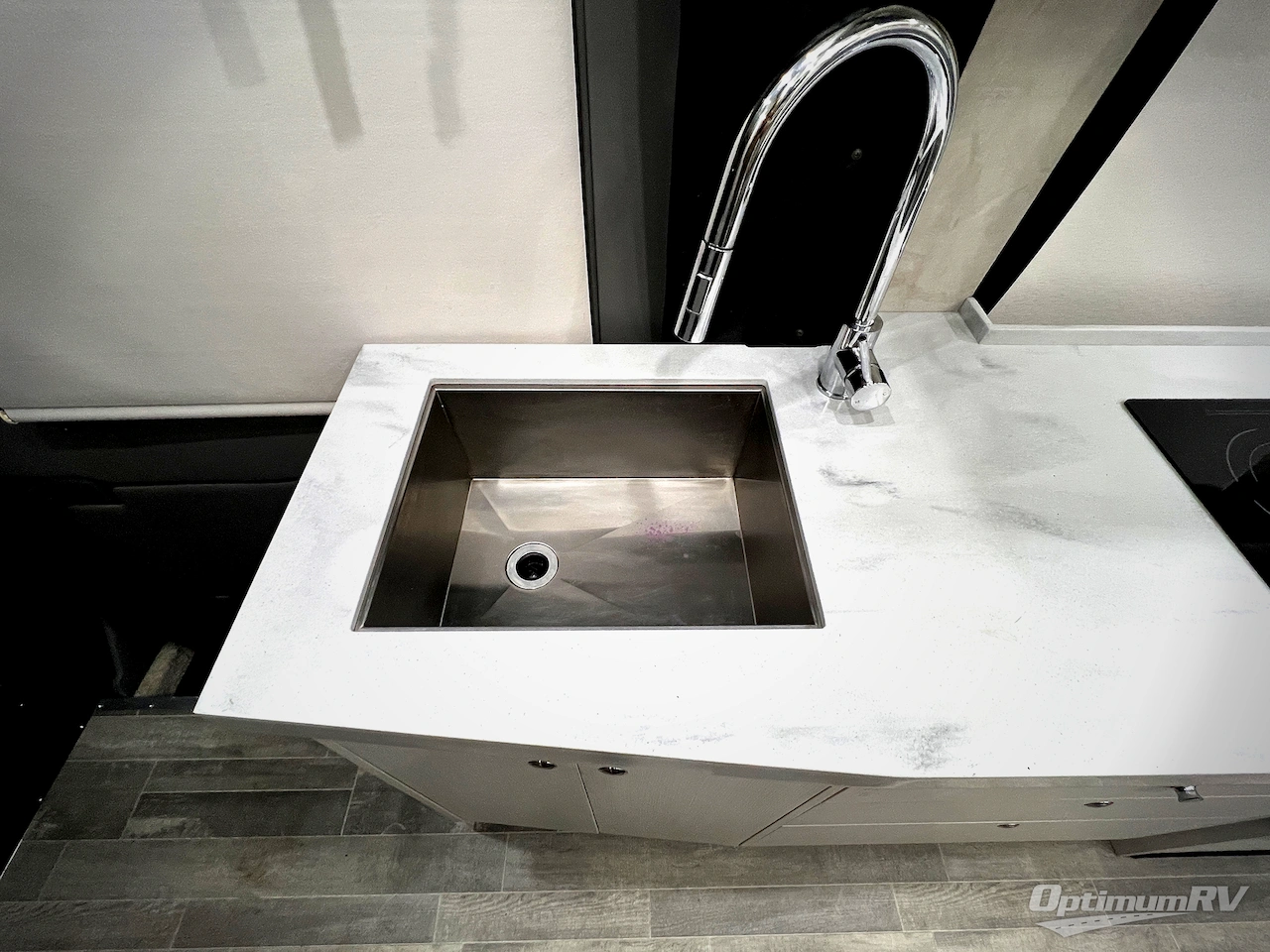 2023 Pleasure-Way Ontour 2.2 Photo 14