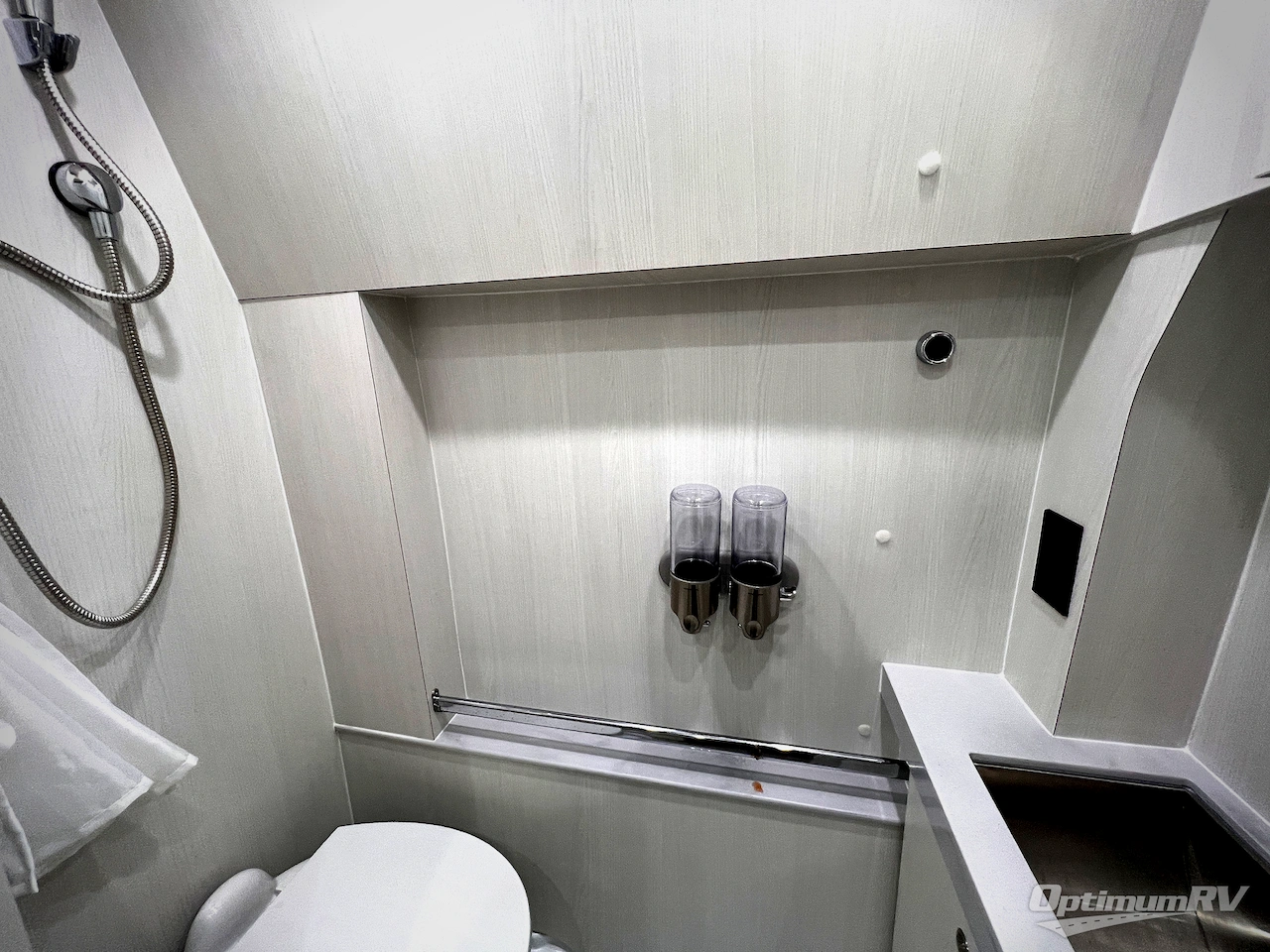 2023 Pleasure-Way Ontour 2.2 Photo 22