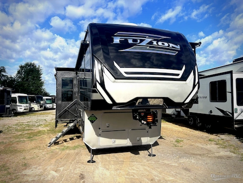 Used 2025 Keystone Fuzion 373 Featured Photo