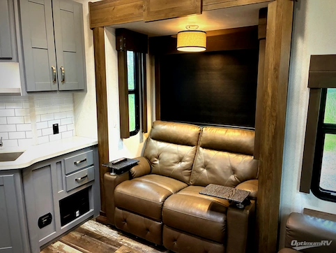 2021 Keystone Fuzion 379 RV Photo 2