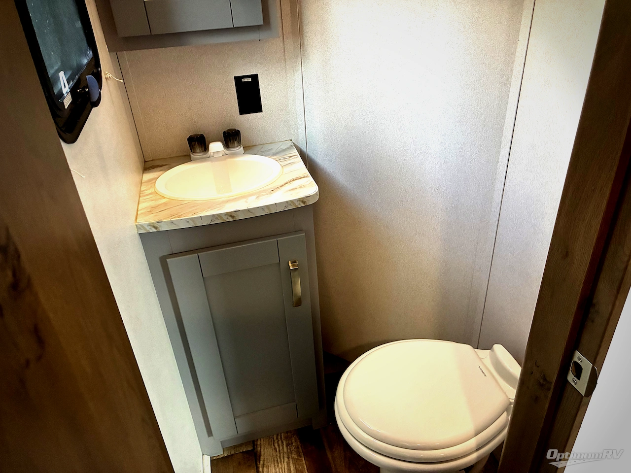 2021 Keystone Fuzion 379 Photo 15