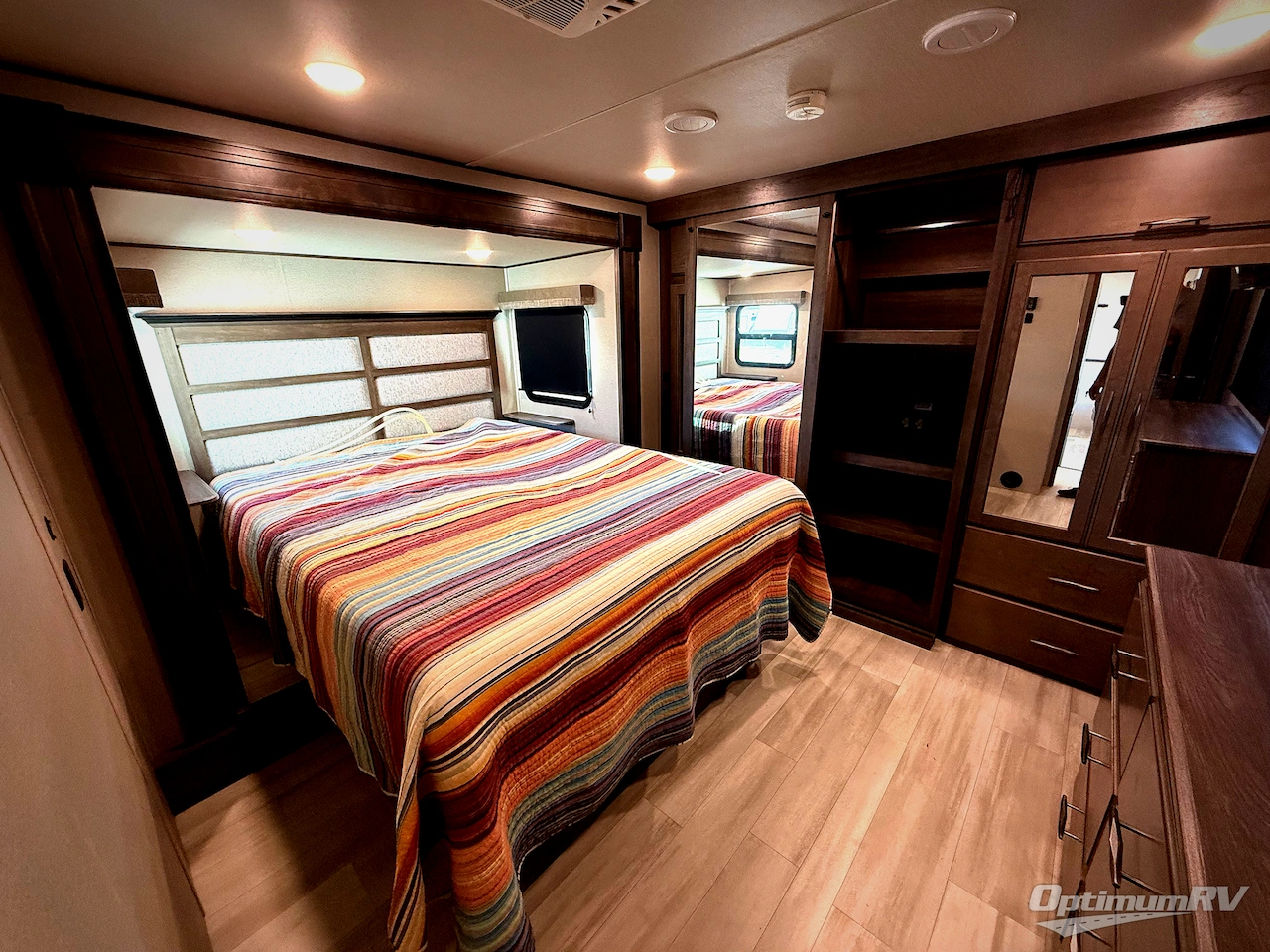 2022 Grand Design Solitude S-Class 3740BH Photo 19