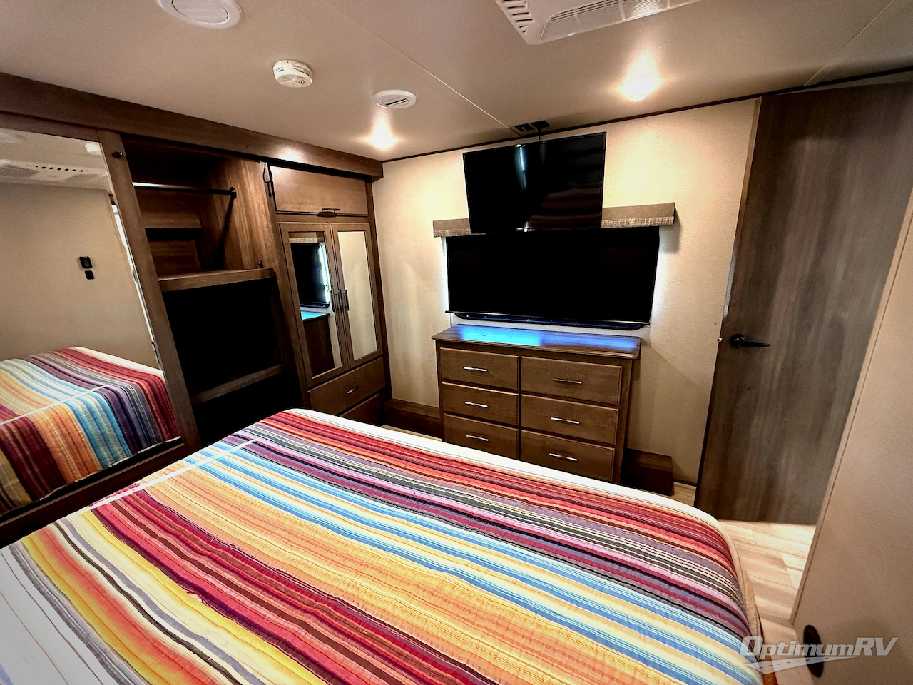 2022 Grand Design Solitude S-Class 3740BH Photo 20