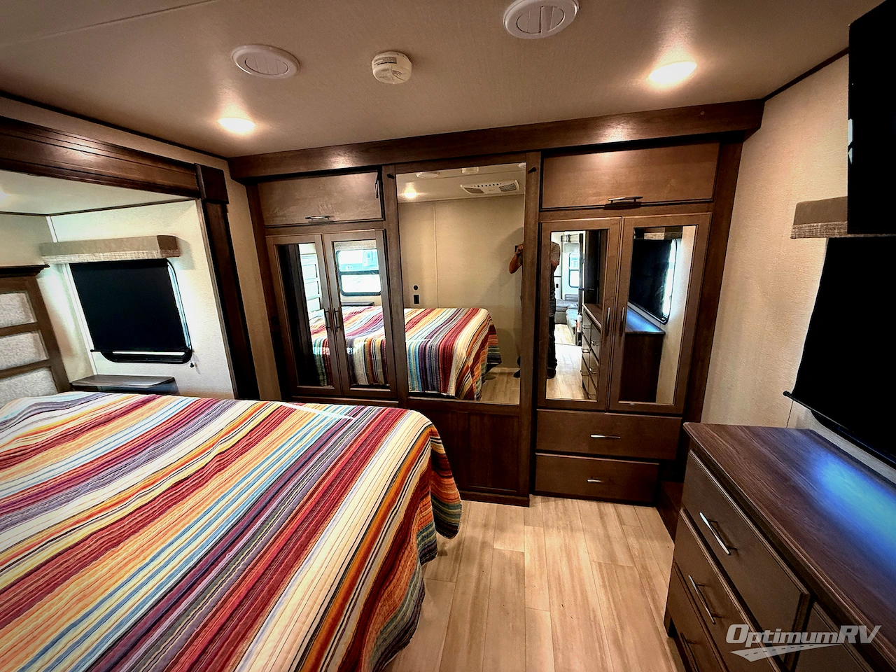 2022 Grand Design Solitude S-Class 3740BH Photo 23