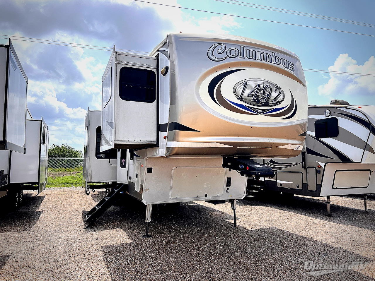 2019 Palomino Columbus Compass 389FLC Photo 1