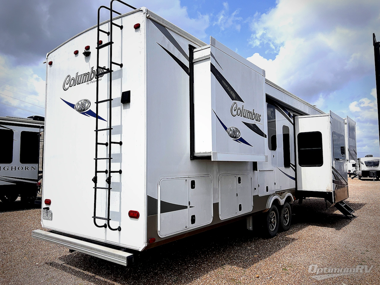 2019 Palomino Columbus Compass 389FLC Photo 2