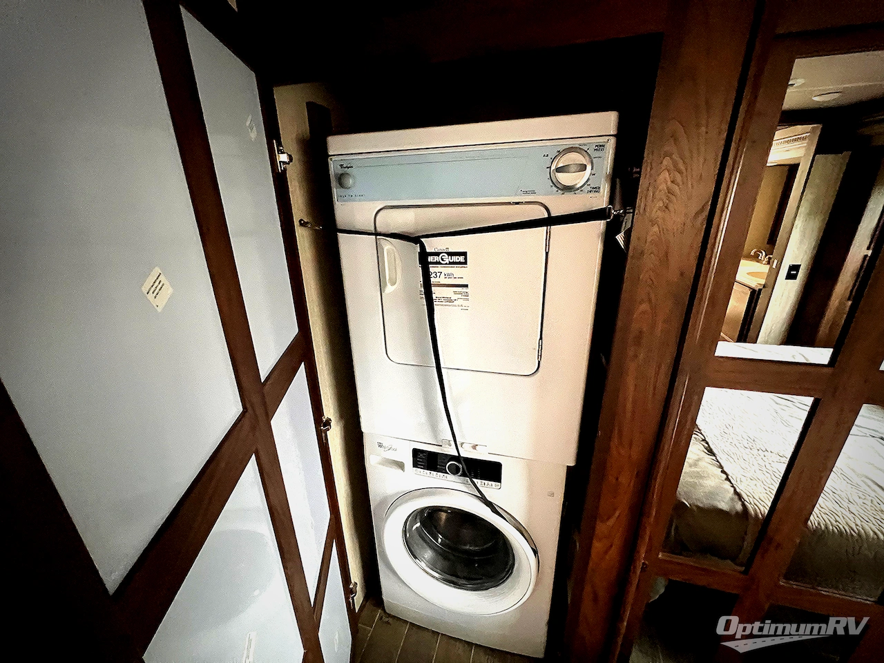 2019 Palomino Columbus Compass 389FLC Photo 22