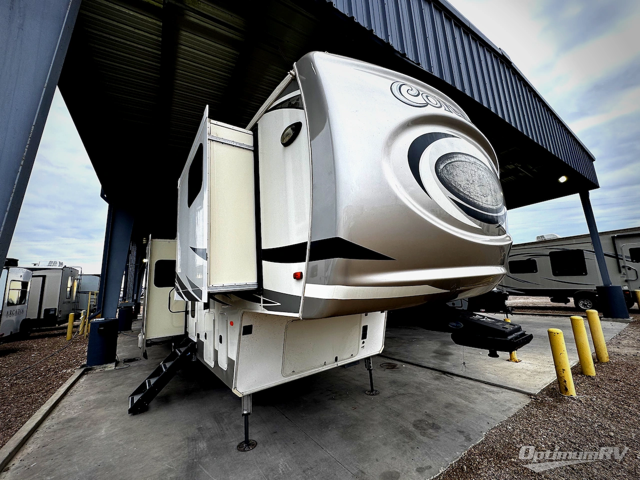 2019 Palomino Columbus 1492 386FK Photo 1