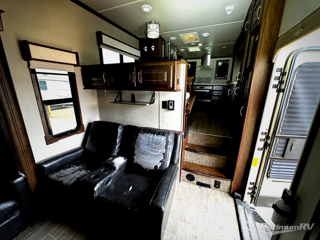 2019 Palomino Columbus 1492 386FK Photo 6