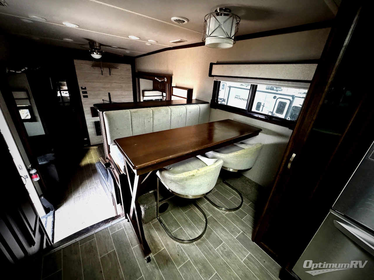 2019 Palomino Columbus 1492 386FK Photo 8