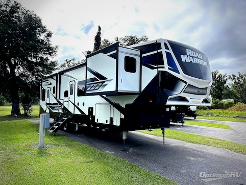 Used 2022 Heartland Road Warrior 414 Featured Photo