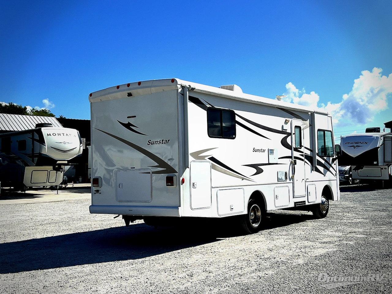 2013 Itasca Sunstar 26HE Photo 2
