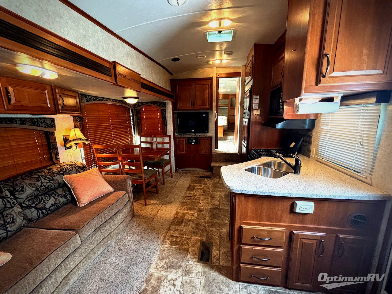 2013 Keystone Cougar High Country 246RLS Photo 4