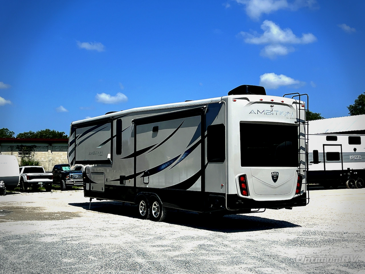 2017 Augusta RV Ambition AB-38RL Photo 3