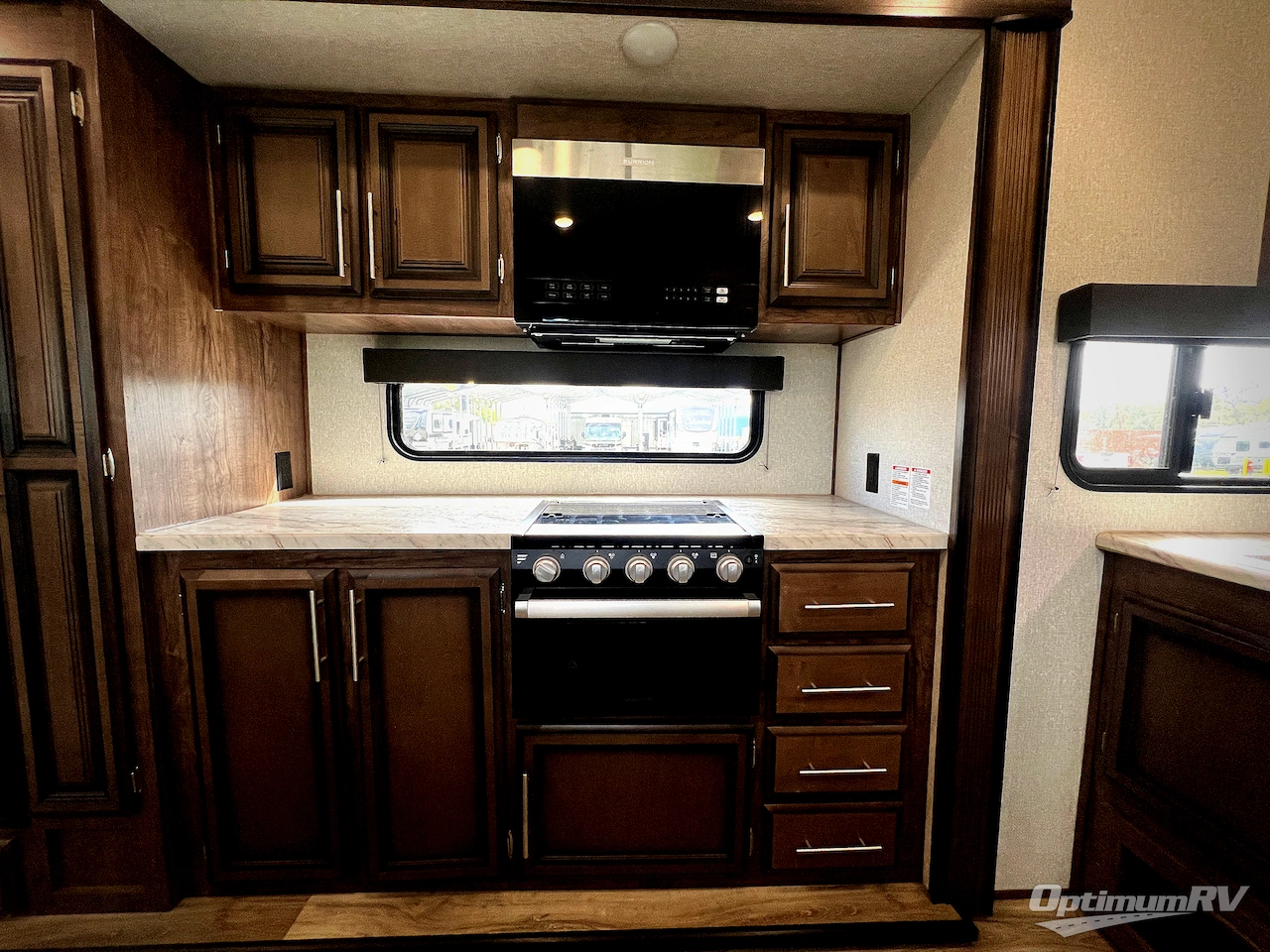 2021 KZ Durango Half-Ton D290RLT Photo 13