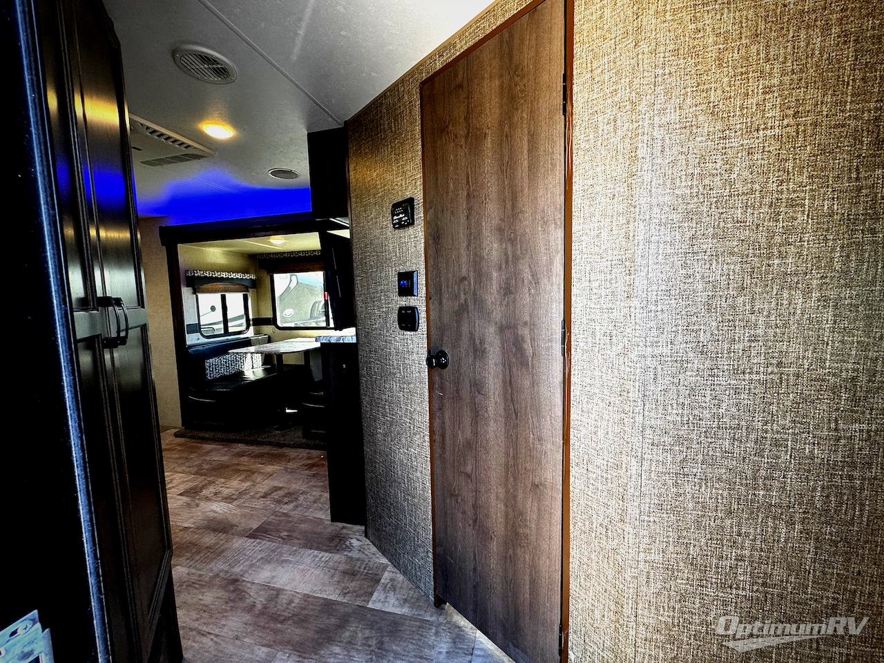 2017 KZ Connect C241RLK Photo 2