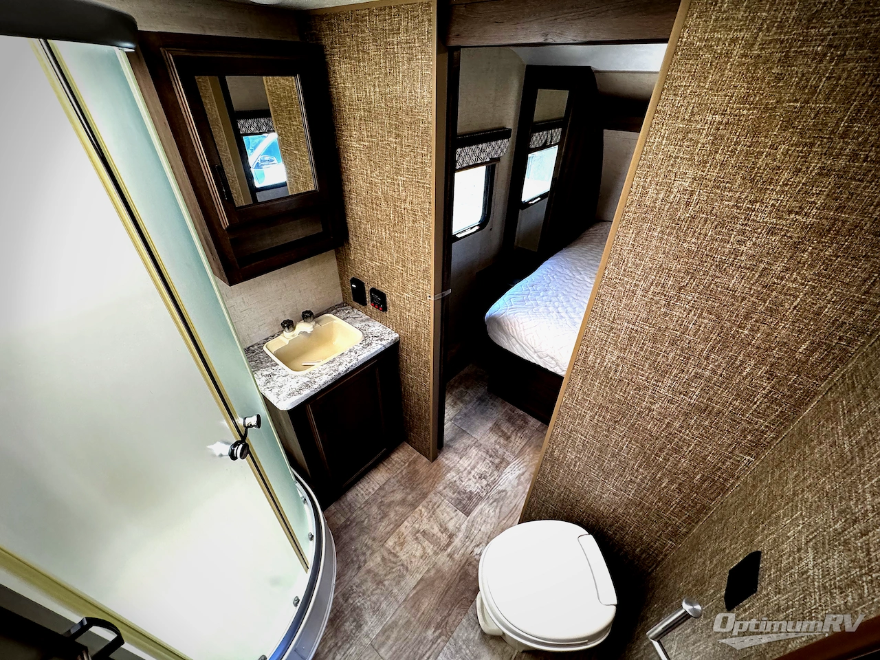 2017 KZ Connect C241RLK Photo 15