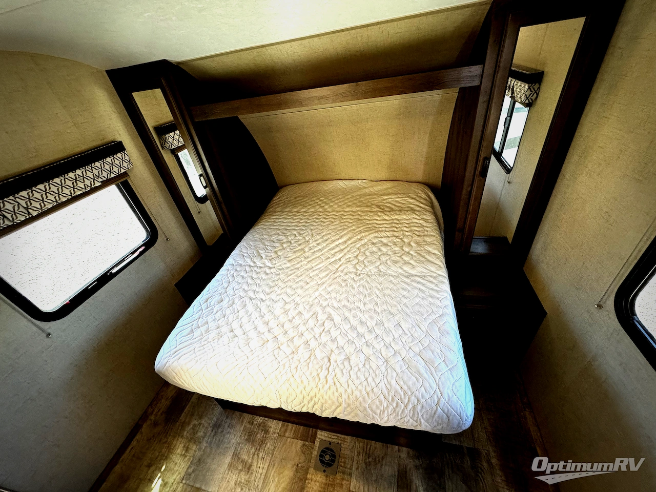 2017 KZ Connect C241RLK Photo 16