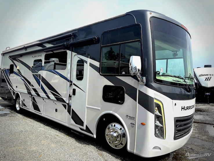 2023 Thor Hurricane 34R RV Photo 1