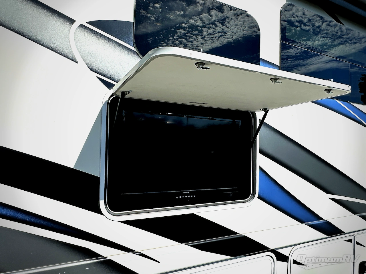 2023 Thor Hurricane 34R Photo 24