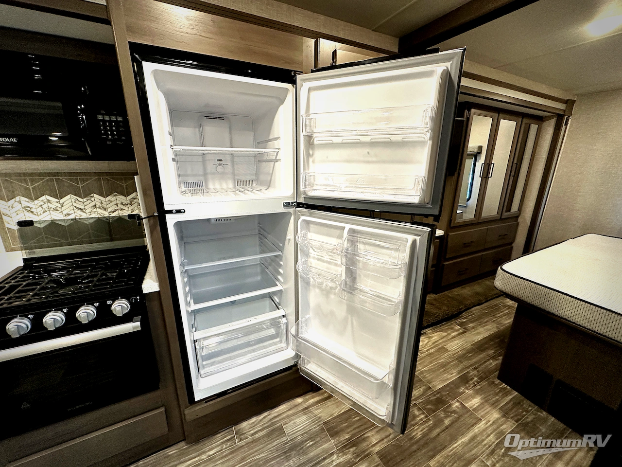 2023 Thor Hurricane 34R Photo 16