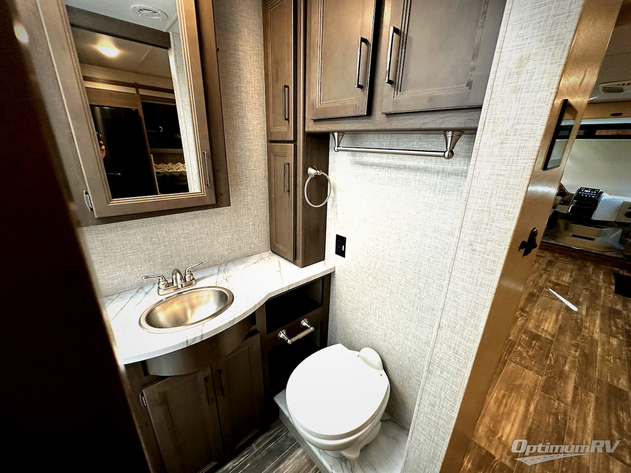 2023 Thor Hurricane 34R Photo 18