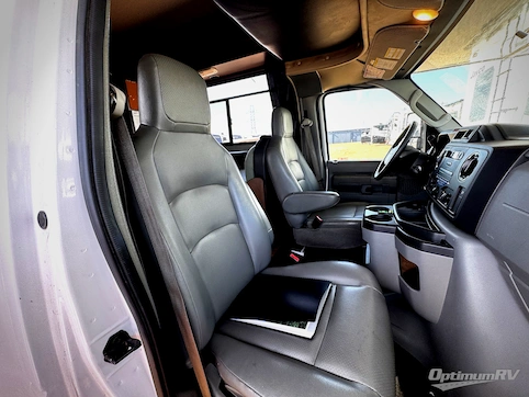 2020 Thor Majestic 23A RV Photo 2
