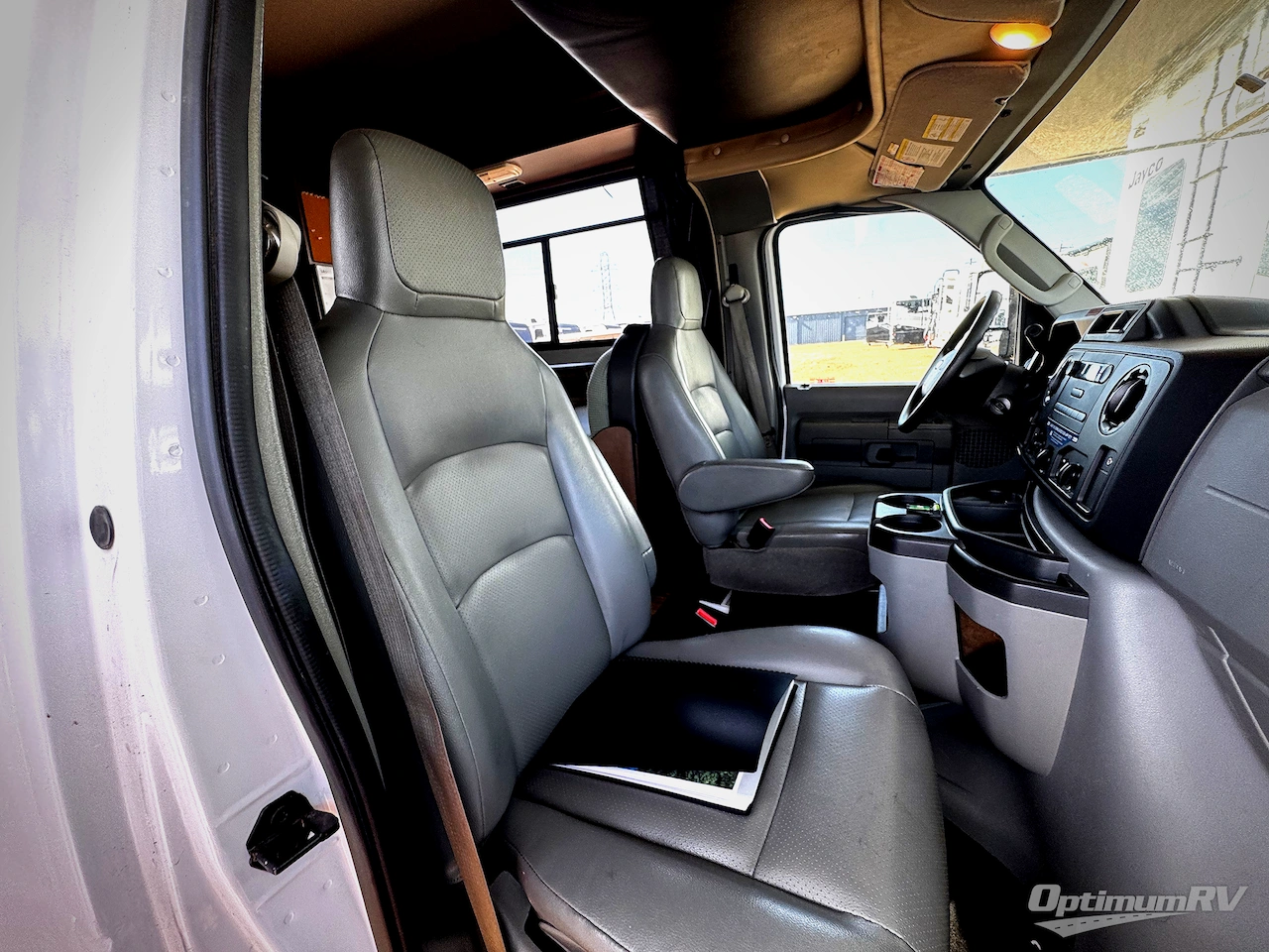 2020 Thor Majestic 23A Photo 4