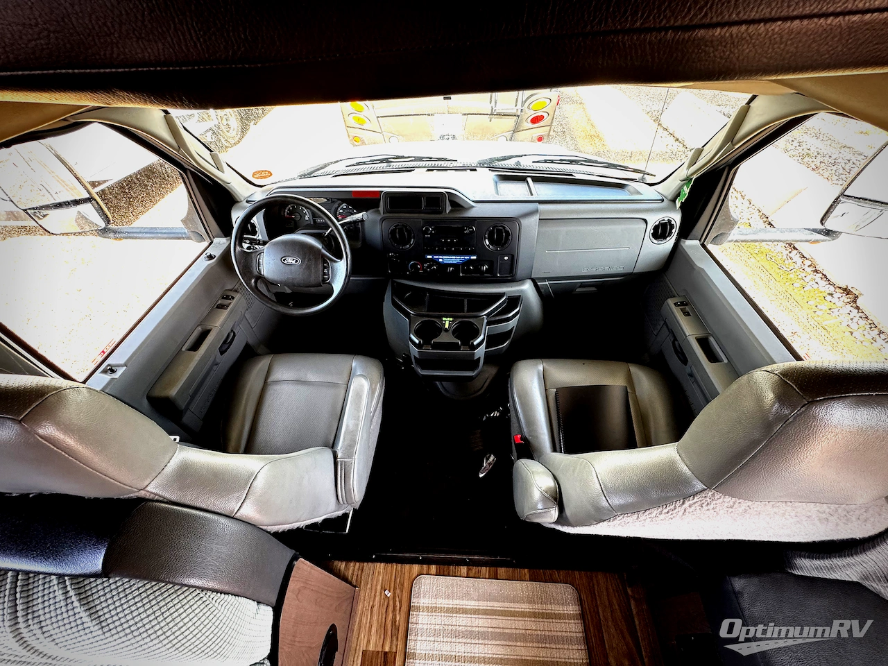 2020 Thor Majestic 23A Photo 8