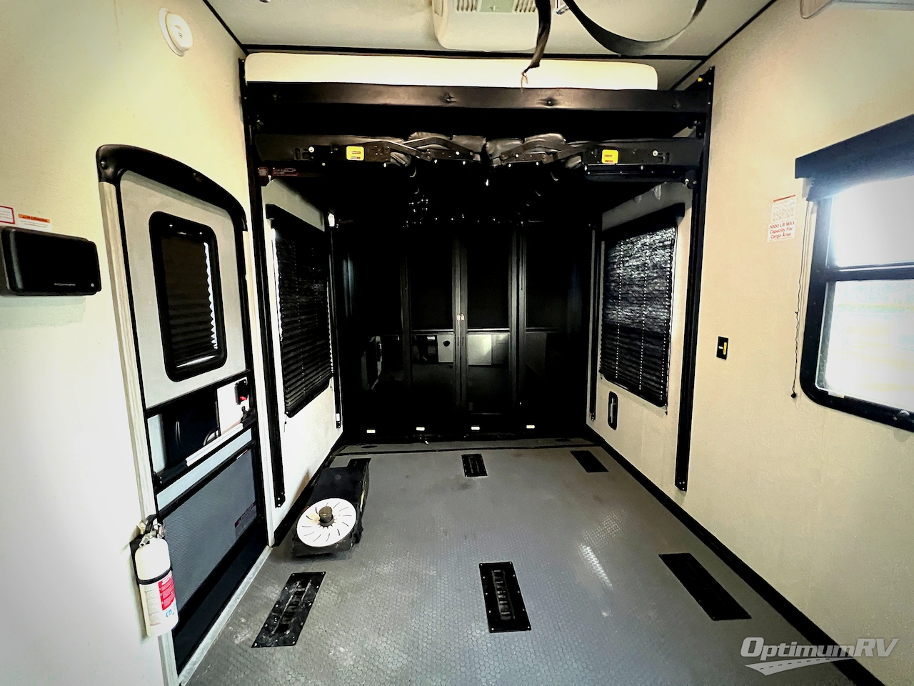 2022 Keystone Fuzion 424 Photo 15