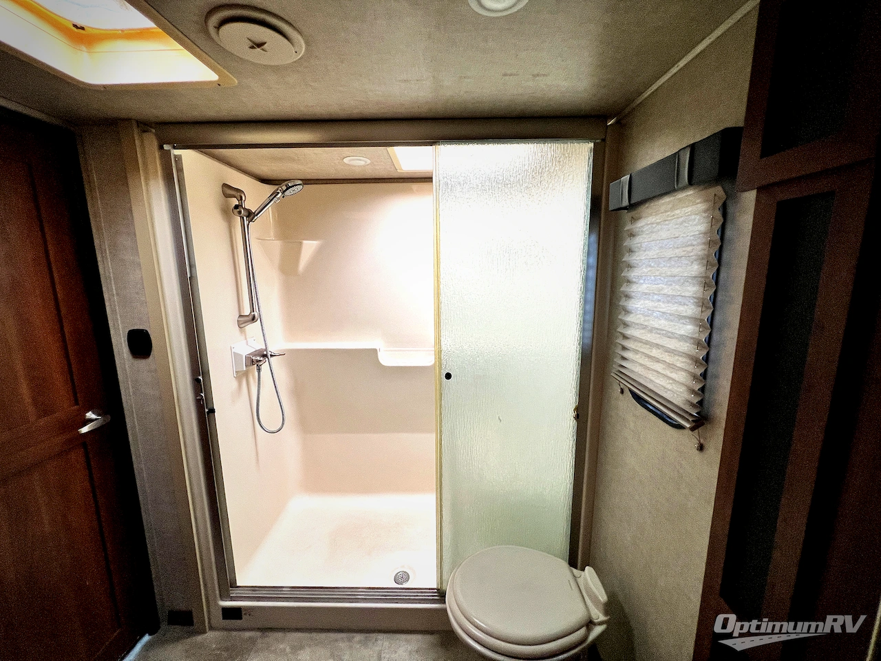 2014 Keystone Fuzion 401 Photo 17