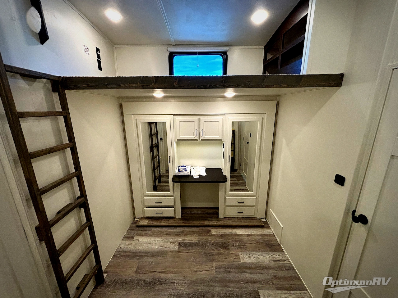 2018 Jayco North Point 379DBFS Photo 12