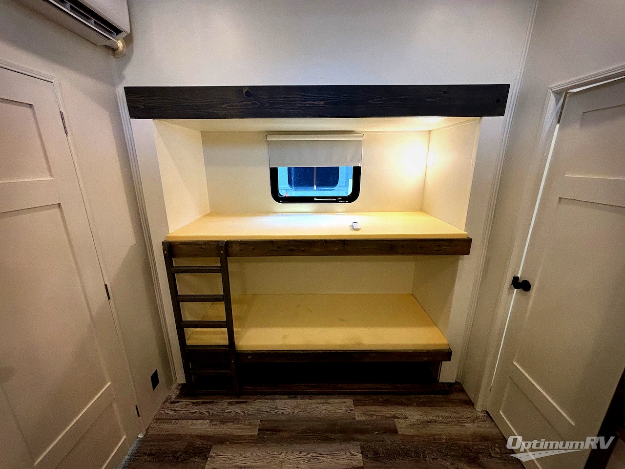 2018 Jayco North Point 379DBFS Photo 14