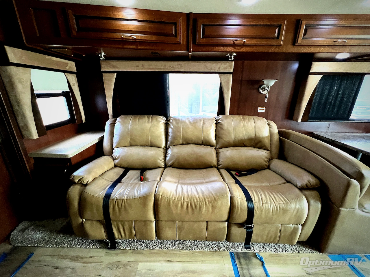 2012 Fleetwood Bounder 35K Photo 14