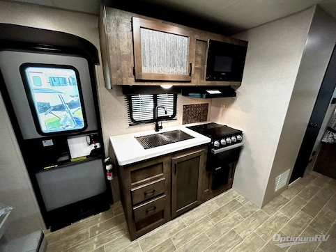 2021 Venture Sonic X SN211VDBX RV Photo 3