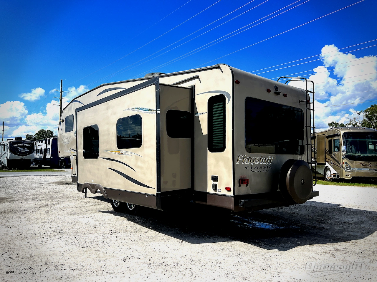 2015 Forest River Flagstaff Classic Super Lite 8528IKWS Photo 2