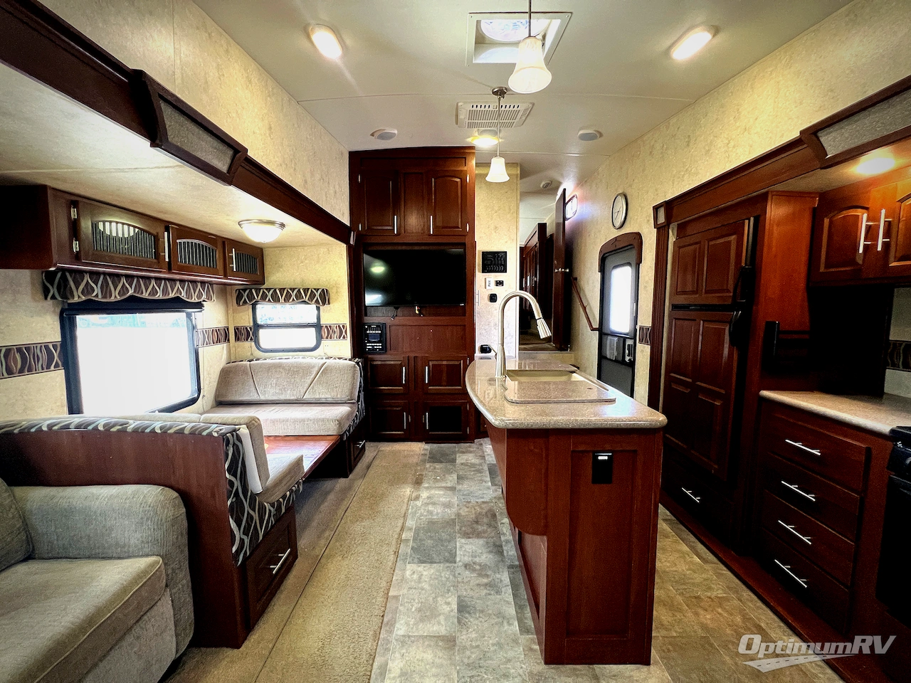 2015 Forest River Flagstaff Classic Super Lite 8528IKWS Photo 5