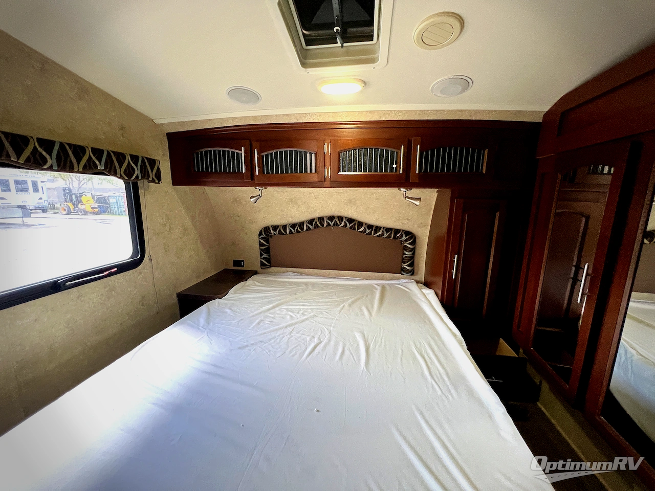 2015 Forest River Flagstaff Classic Super Lite 8528IKWS Photo 16