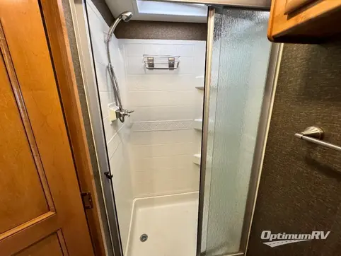 2016 Thor Challenger 36TL RV Photo 4