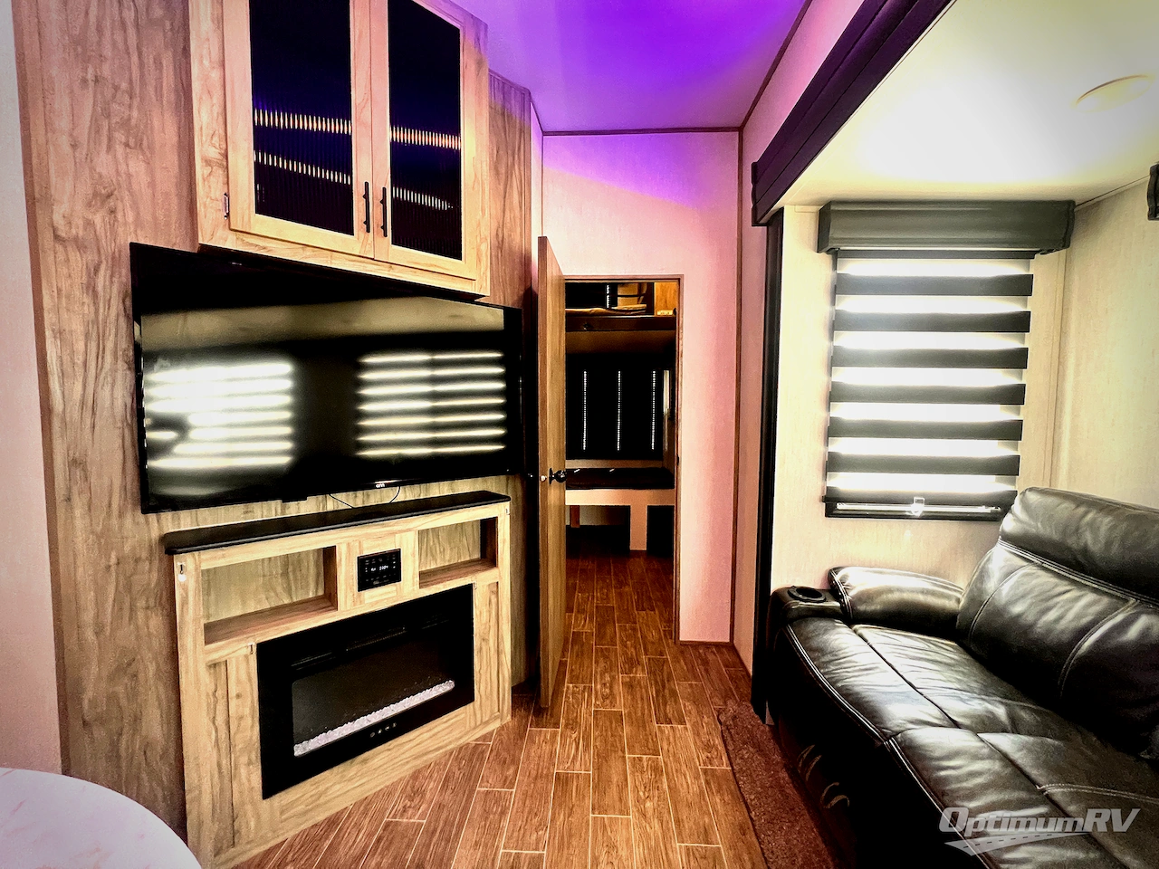 2022 Forest River Cherokee Arctic Wolf Suite 3770 Photo 15