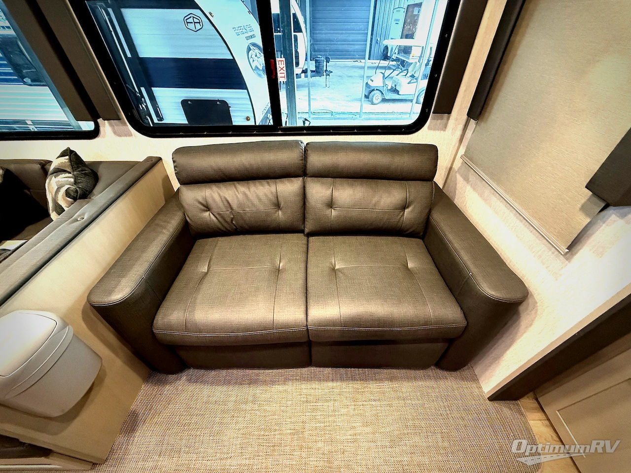 2023 Forest River Salem Hemisphere 356QB Photo 5