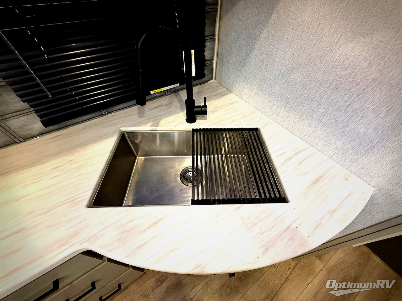 2023 Forest River Salem Hemisphere 356QB Photo 7