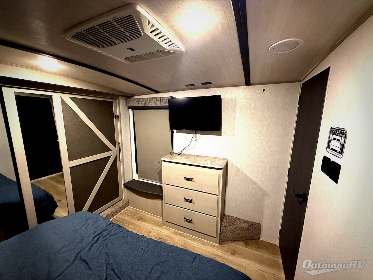 2023 Forest River Salem Hemisphere 356QB Photo 17