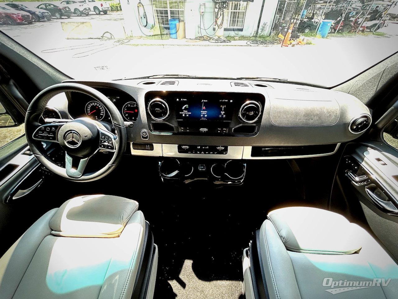 2022 Airstream Interstate Nineteen Std. Model Photo 8